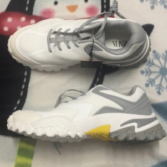 ZARA White/Gray Thick Sole Sneakers - Picture 2 of 8